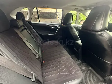 Toyota RAV4 2023 года за 17 500 000 тг. в Алматы – фото 29