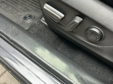 Toyota RAV4 2023 года за 17 500 000 тг. в Алматы – фото 37