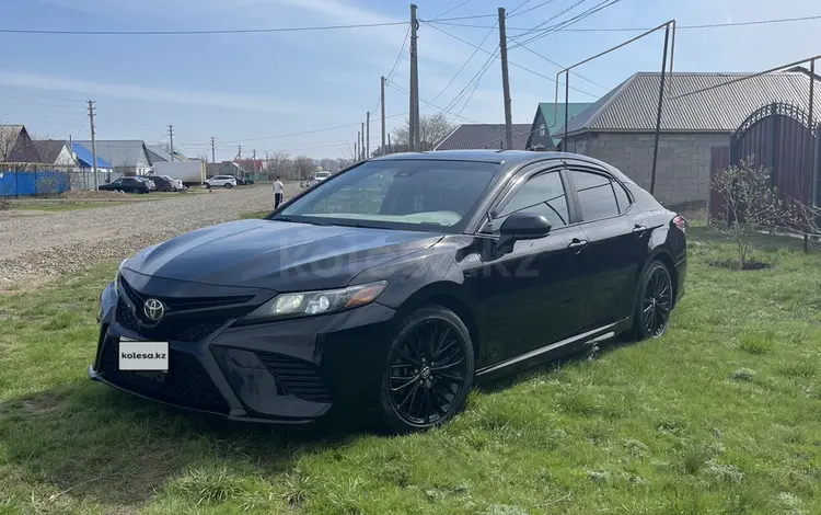 Toyota Camry 2019 года за 9 000 000 тг. в Уральск