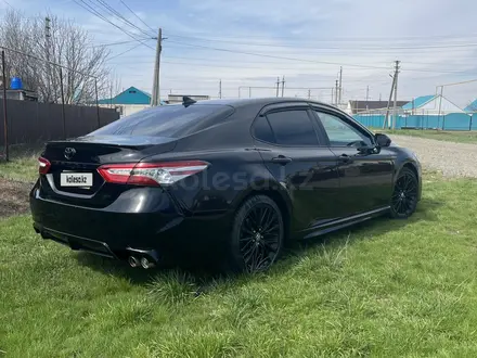 Toyota Camry 2019 года за 9 000 000 тг. в Уральск – фото 5