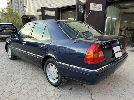 Mercedes-Benz C 220 1996 годаүшін2 850 000 тг. в Караганда – фото 9