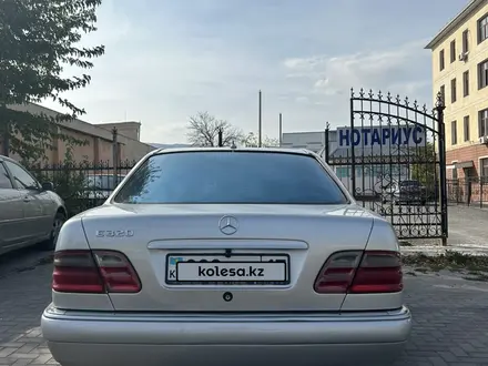 Mercedes-Benz E 320 1999 года за 3 700 000 тг. в Шымкент – фото 5