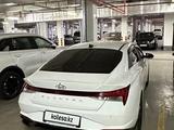 Hyundai Elantra 2021 года за 11 500 000 тг. в Астана – фото 2