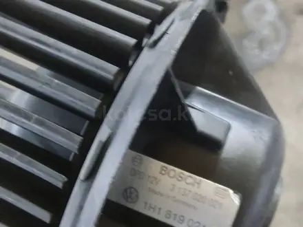Моторчик печки Гольф3 за 10 000 тг. в Караганда – фото 3