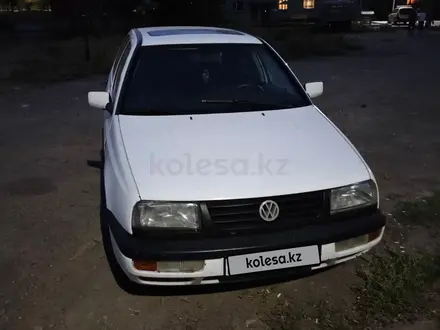 Volkswagen Vento 1992 года за 950 000 тг. в Караганда