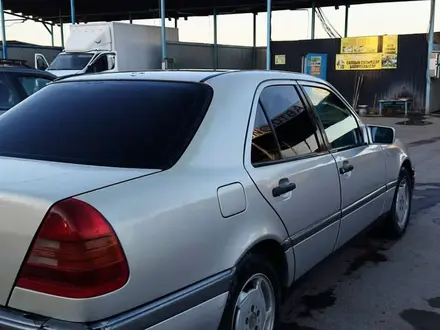 Mercedes-Benz C 180 1995 года за 1 580 000 тг. в Тараз – фото 8