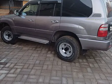 Toyota Land Cruiser 2002 года за 11 000 000 тг. в Актобе – фото 2