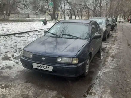 Nissan Primera 1990 года за 600 000 тг. в Тараз – фото 4