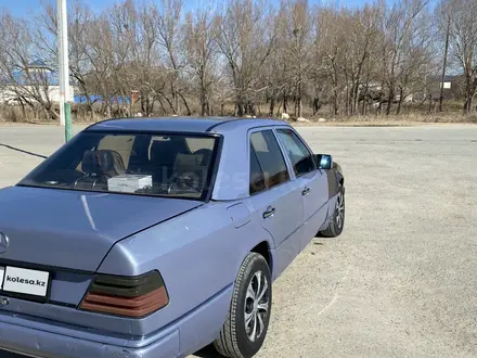 Mercedes-Benz E 230 1989 года за 1 000 000 тг. в Айтеке би – фото 6