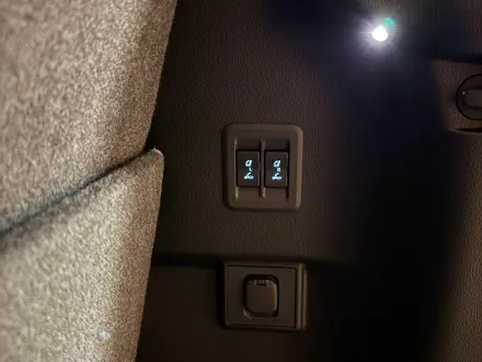 Toyota Land Cruiser Prado Luxe+ 2025 года за 46 900 000 тг. в Алматы – фото 28