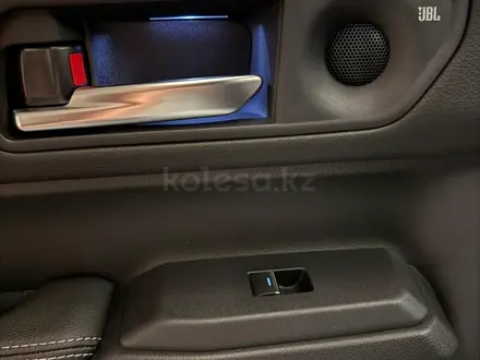 Toyota Land Cruiser Prado Luxe+ 2025 года за 46 900 000 тг. в Алматы – фото 31