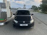 Volkswagen Polo 2015 годаүшін3 890 000 тг. в Атырау – фото 3