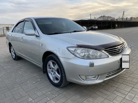 Toyota Camry 2005 года за 6 850 000 тг. в Актобе – фото 3