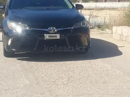 Toyota Camry 2015 года за 6 000 000 тг. в Актау – фото 2