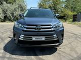 Toyota Highlander 2018 годаfor15 000 000 тг. в Атырау – фото 2