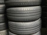 Комплект летние шины 215/55R17 215/55/17 Michelin Primasy. за 80 000 тг. в Алматы