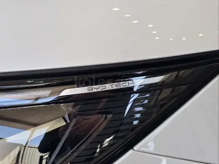 BYD Qin L DM-i Leading 2025 года за 10 490 000 тг. в Алматы – фото 4