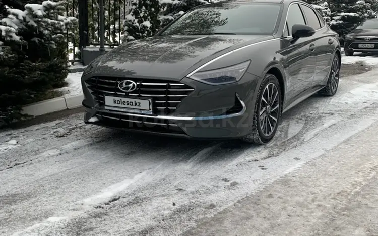 Hyundai Sonata 2022 года за 13 000 000 тг. в Алматы