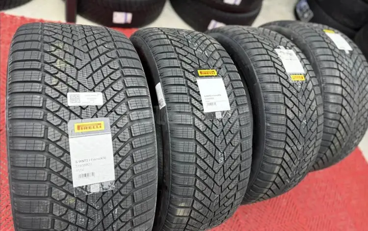 Pirelli Scorpion Winter 2 Run Flat 275/40 R22 и 315/35 R22 за 1 350 000 тг. в Алматы