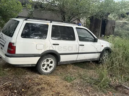 Volkswagen Golf 1994 года за 700 000 тг. в Алматы – фото 3