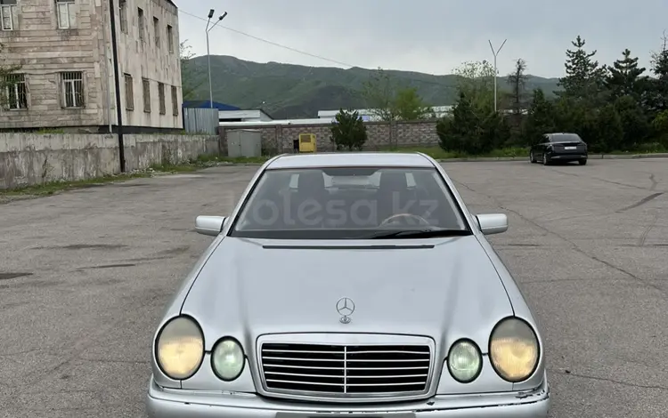 Mercedes-Benz E 320 1996 года за 3 200 000 тг. в Алматы