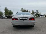 Mercedes-Benz E 320 1996 года за 3 200 000 тг. в Алматы – фото 3