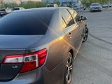 Toyota Camry 2012 года за 4 950 000 тг. в Уральск – фото 2