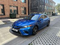 Toyota Camry 2018 годаfor12 500 000 тг. в Алматы