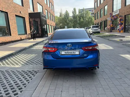 Toyota Camry 2018 года за 12 500 000 тг. в Алматы – фото 6