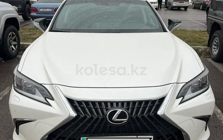 Lexus ES 250 2022 годаүшін25 000 000 тг. в Алматы