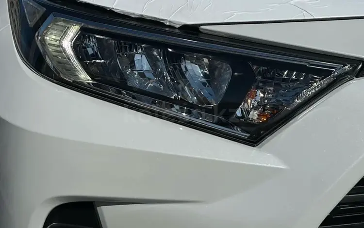 Toyota RAV4 2022 годаүшін19 800 000 тг. в Караганда