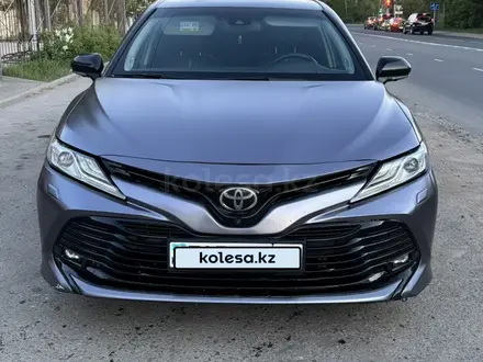 Toyota Camry 2019 года за 14 000 000 тг. в Павлодар