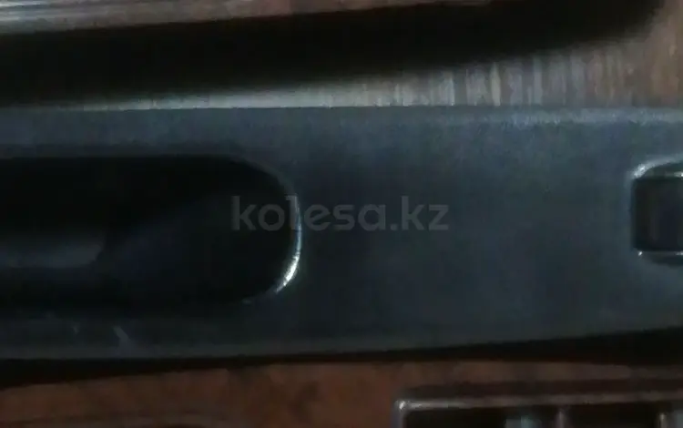 Кнопка подъёмника, чёрная понелька кнопки управления стекло подьемникомүшін5 000 тг. в Алматы