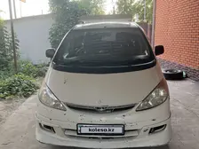 Toyota Estima, 2000