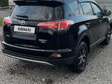 Toyota RAV4 2017 года за 11 000 000 тг. в Караганда – фото 4