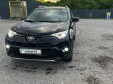 Toyota RAV4 2017 года за 11 000 000 тг. в Караганда