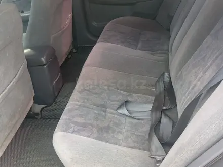 Toyota Camry 1998 года за 3 100 000 тг. в Семей – фото 2