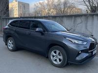Toyota Highlander 2019 года за 24 000 000 тг. в Астана