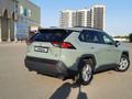 Toyota RAV4 2020 годаfor12 500 000 тг. в Атырау – фото 2