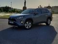 Toyota RAV4 2020 годаfor12 500 000 тг. в Атырау – фото 3