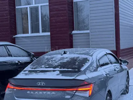 Hyundai Elantra 2021 года за 9 200 000 тг. в Петропавловск – фото 4