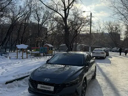 Hyundai Elantra 2021 года за 9 200 000 тг. в Петропавловск