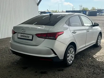 Hyundai Accent 2021 года за 4 731 200 тг. в Астана – фото 6