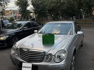 Mercedes-Benz E 280