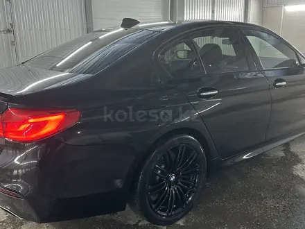 BMW 540 2017 года за 17 000 000 тг. в Актобе – фото 11