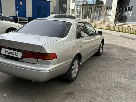 Toyota Camry 2000 года за 3 100 000 тг. в Алматы – фото 4