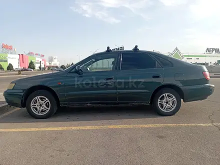 Toyota Carina E 1997 года за 1 300 000 тг. в Алматы – фото 5