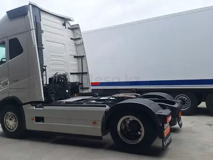 Volvo  FH 2019 года за 41 000 000 тг. в Шымкент – фото 15