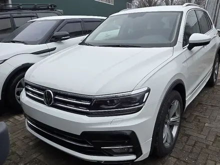 Volkswagen Tiguan 2018 года за 17 000 000 тг. в Алматы
