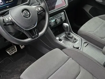 Volkswagen Tiguan 2018 года за 17 000 000 тг. в Алматы – фото 6
